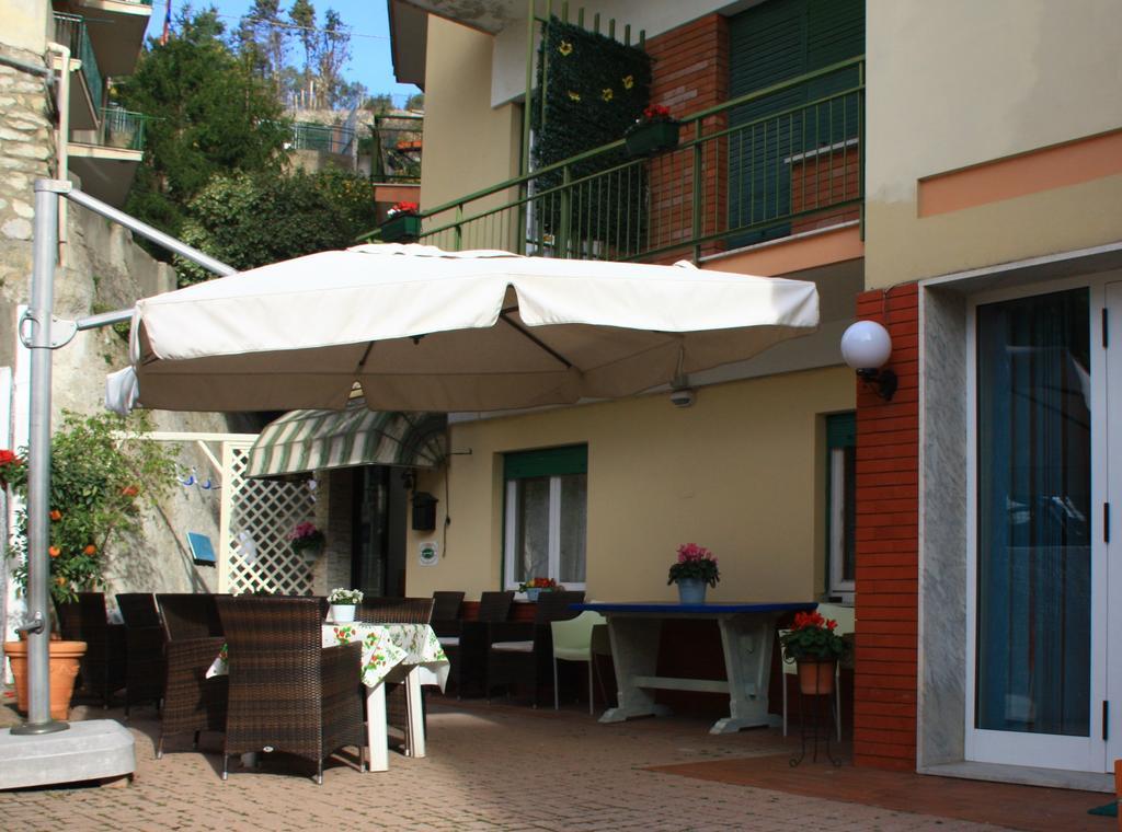 Albergo Oasi Финале Лигуре Экстерьер фото